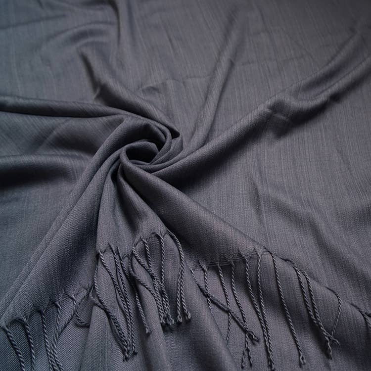 London Scarves - Plain cotton blend pashmina with tassels: Peach A29