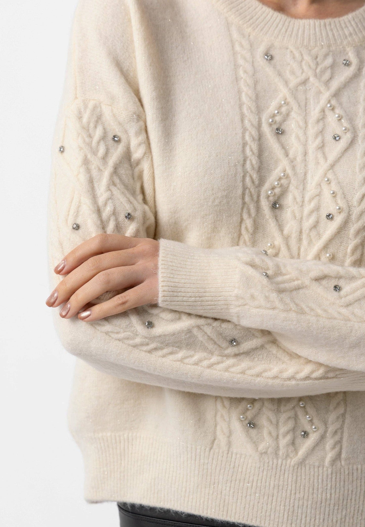 ANGELEYE - Cable Knit Gem Detail White Jumper: White / One Size