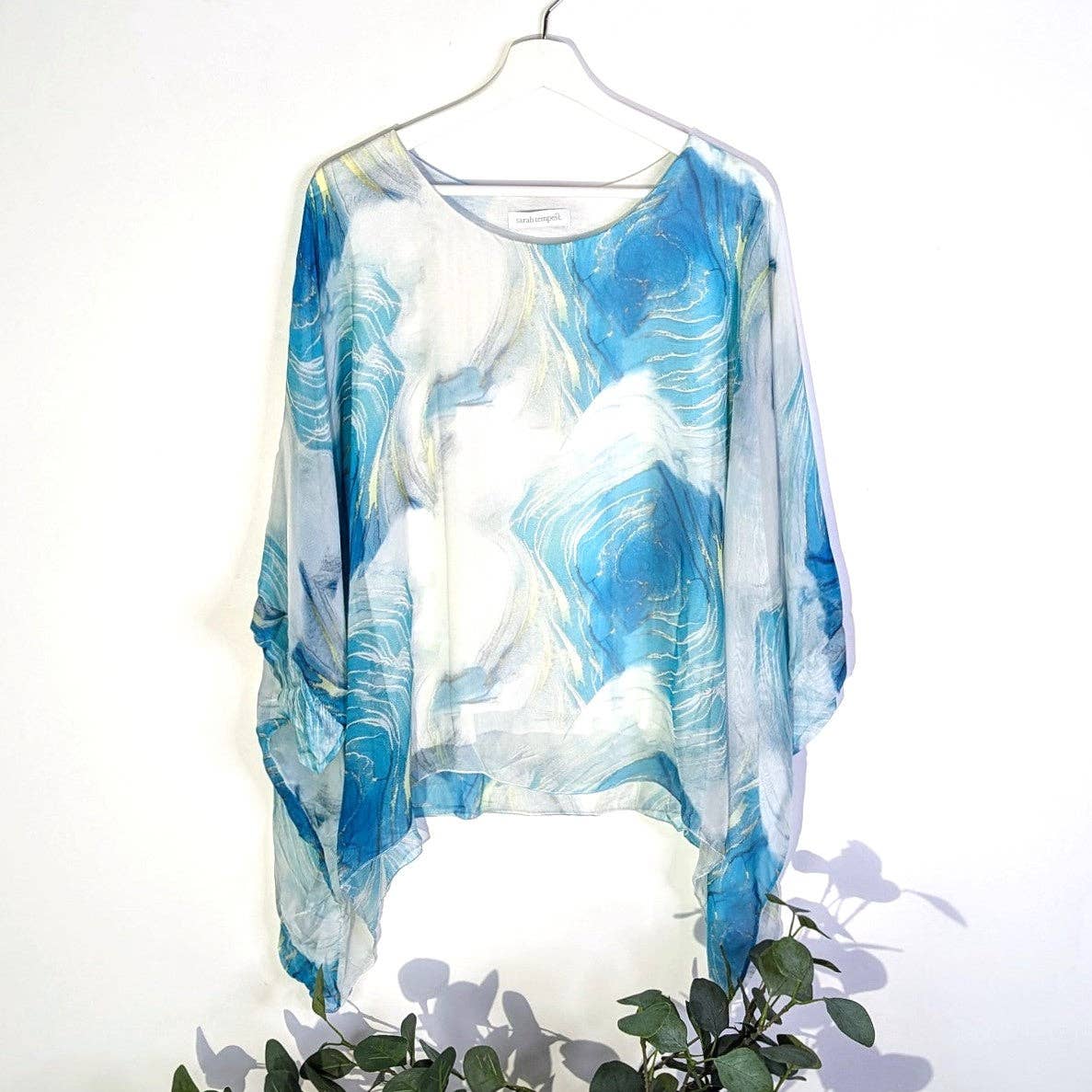 Tempest Designs - Sweeping lines digital print free size silk mix top (M): BLK