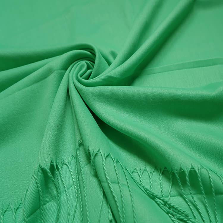 London Scarves - Plain cotton blend pashmina with tassels: Peach A29