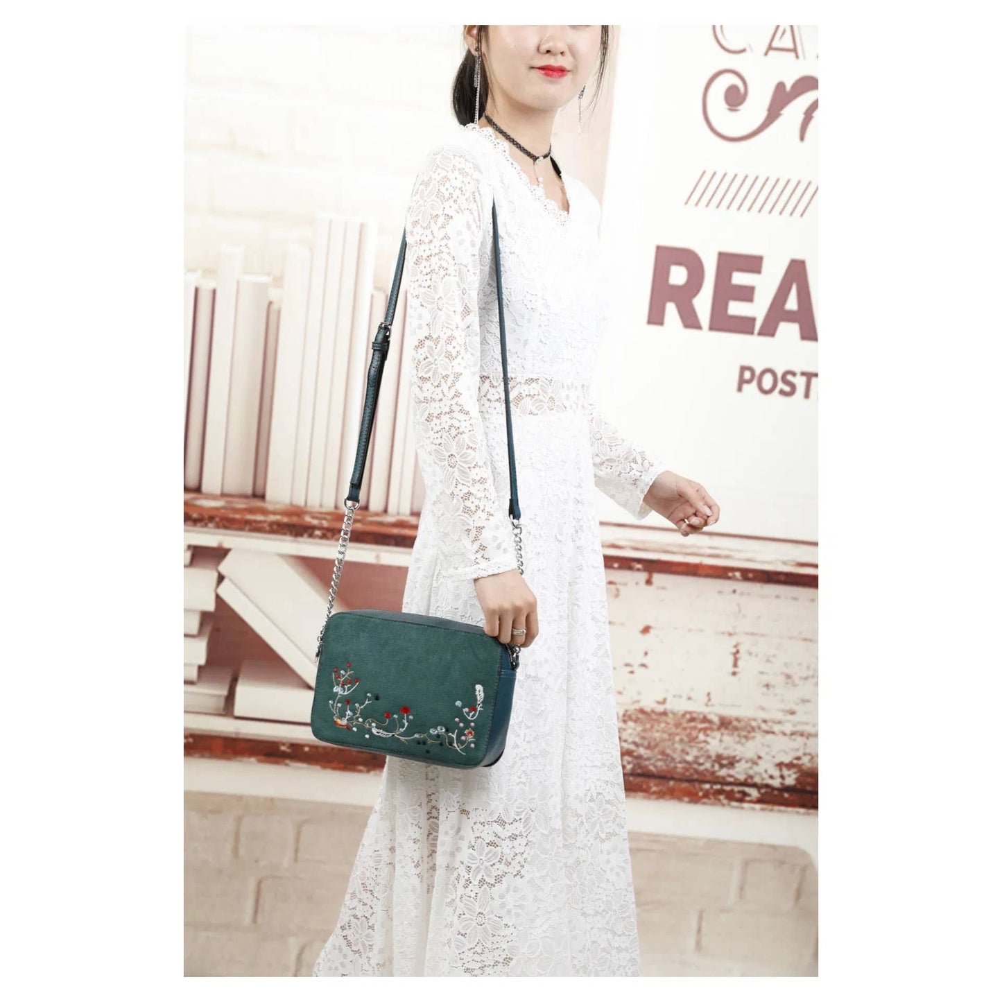 Superbia - Crossbody bag with embroidered details 5878: Red