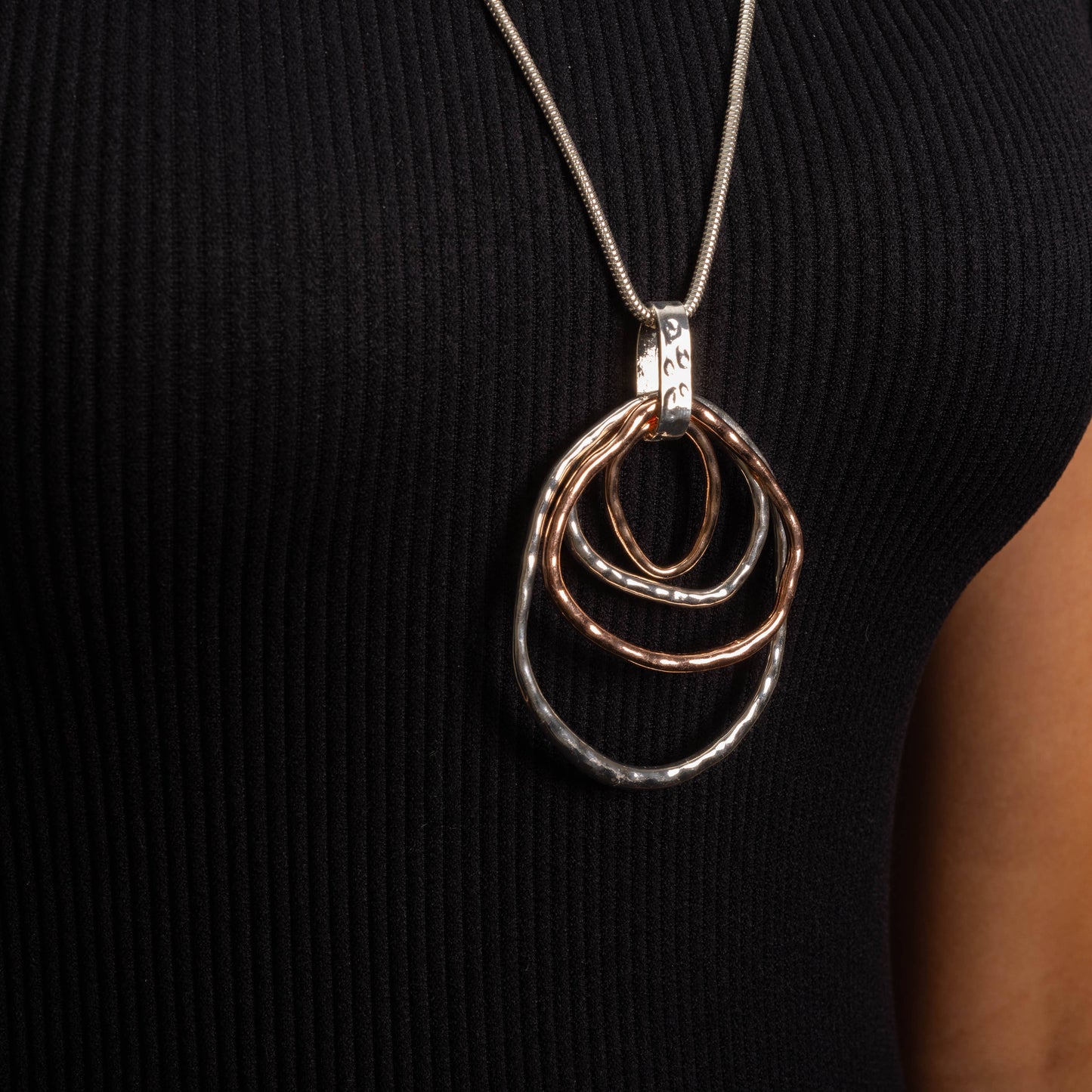 Jess & Lou - Abstract Circle Pendant Necklace | Silver or Mixed: Silver