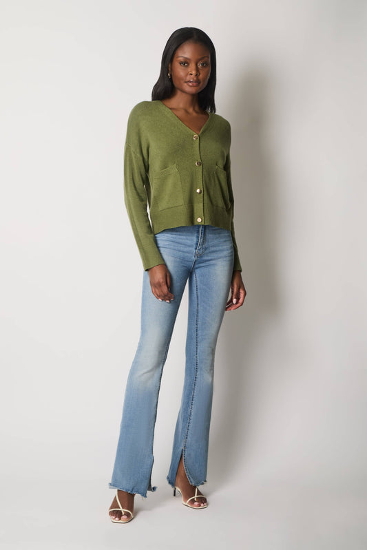 SOLO - V-Neck Buttoned Cardigan with Pockets - Khaki: 12