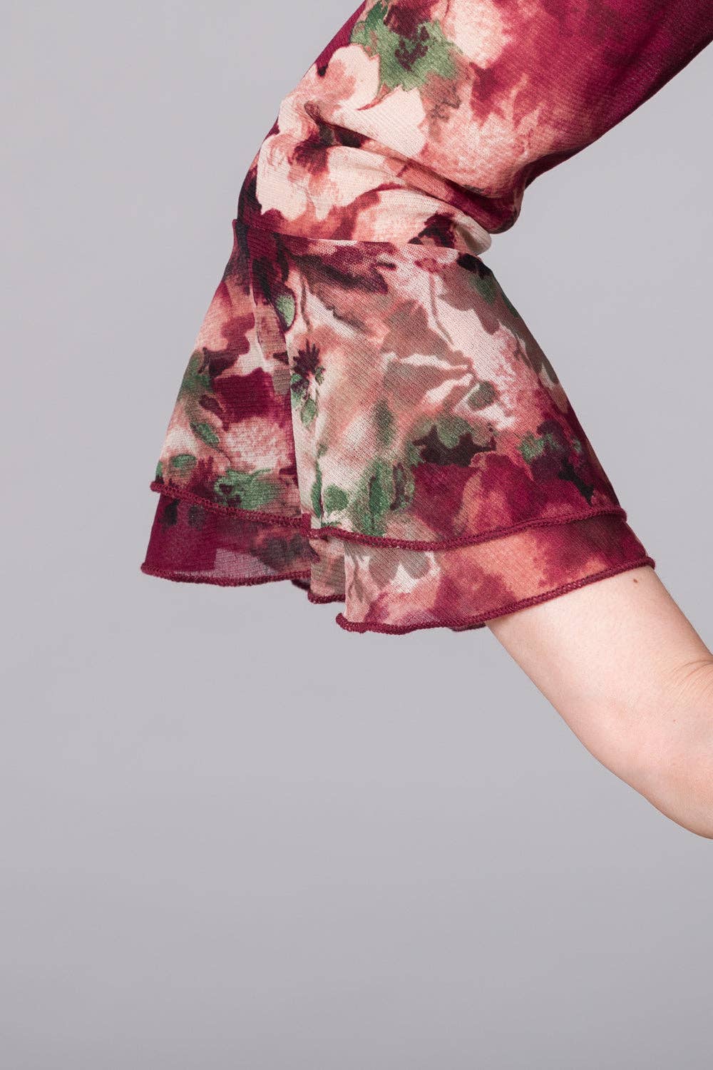 SOLO - Floral Print Top with Flared Sleeves: 10