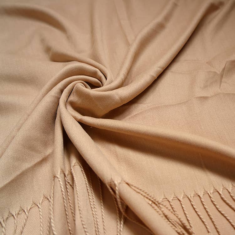 London Scarves - Plain cotton blend pashmina with tassels: Peach A29