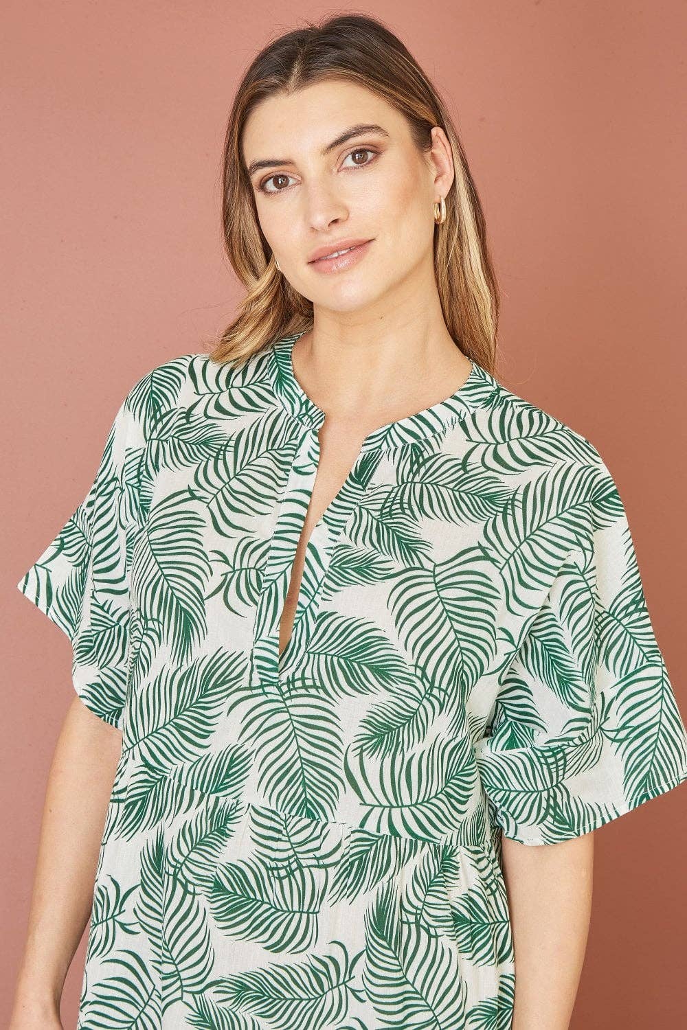 Yumi - Yumi Green Organic Cotton Palm Print Tiered Tunic Dress: Green / 12 UK