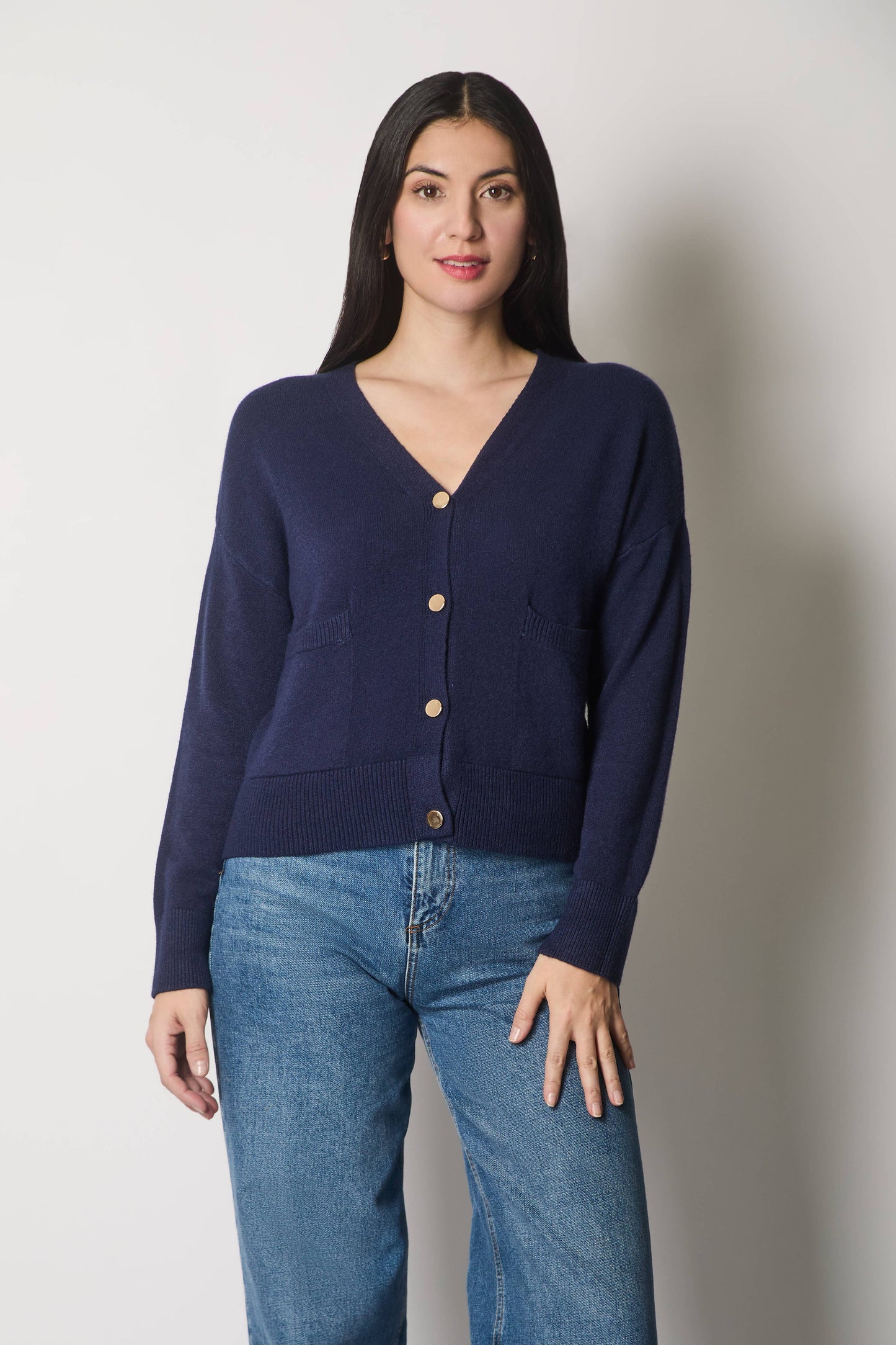 SOLO - V-Neck Buttoned Cardigan with Pockets - Navy: 8