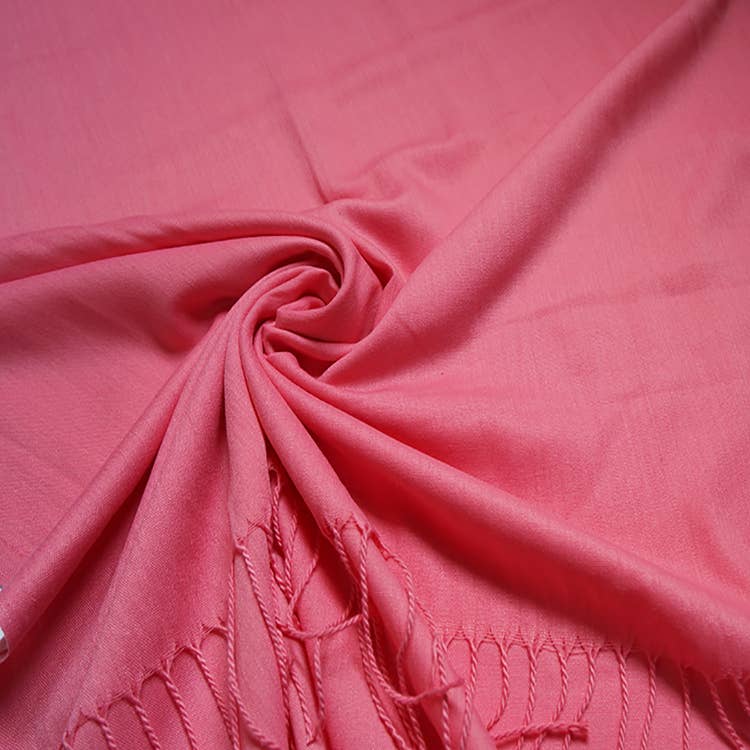 London Scarves - Plain cotton blend pashmina with tassels: Peach A29