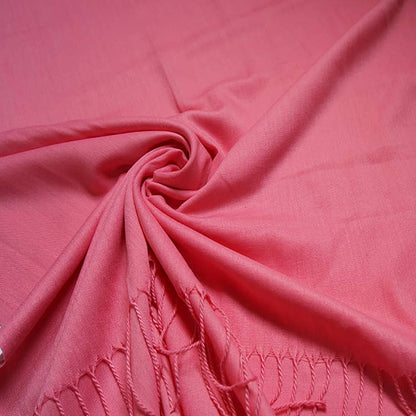 London Scarves - Plain cotton blend pashmina with tassels: Peach A29
