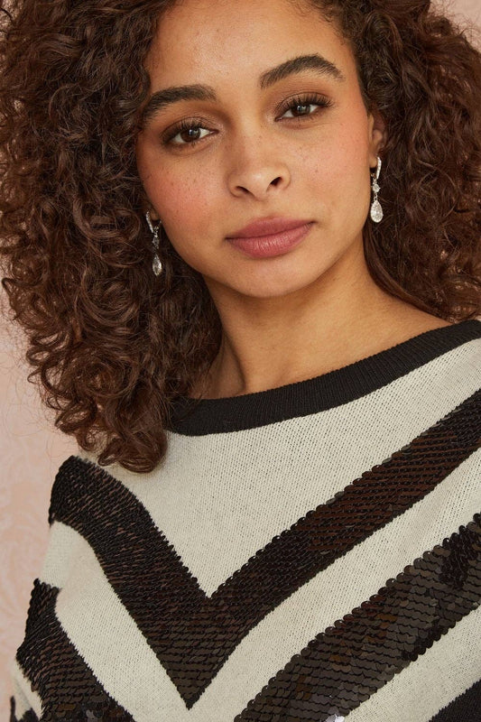 Yumi - Yumi Black Chevron Knitted Relaxed Jumper With Sequins: Black / M/L