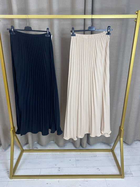 My Winners Direct - Zareen Pleated Maxi Skirt: BLACK