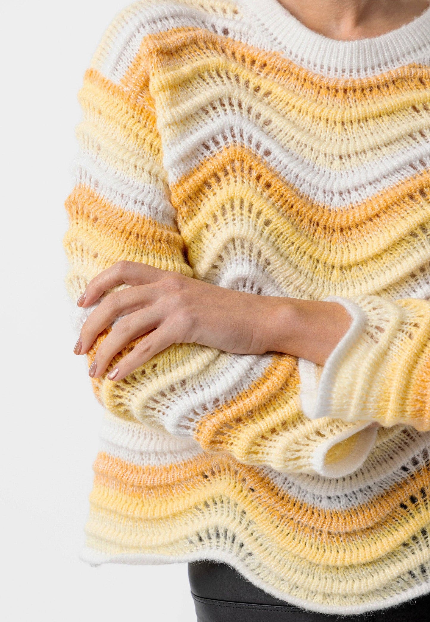 ANGELEYE - Wavy Yellow Ombre Knit Jumper: Yellow / S
