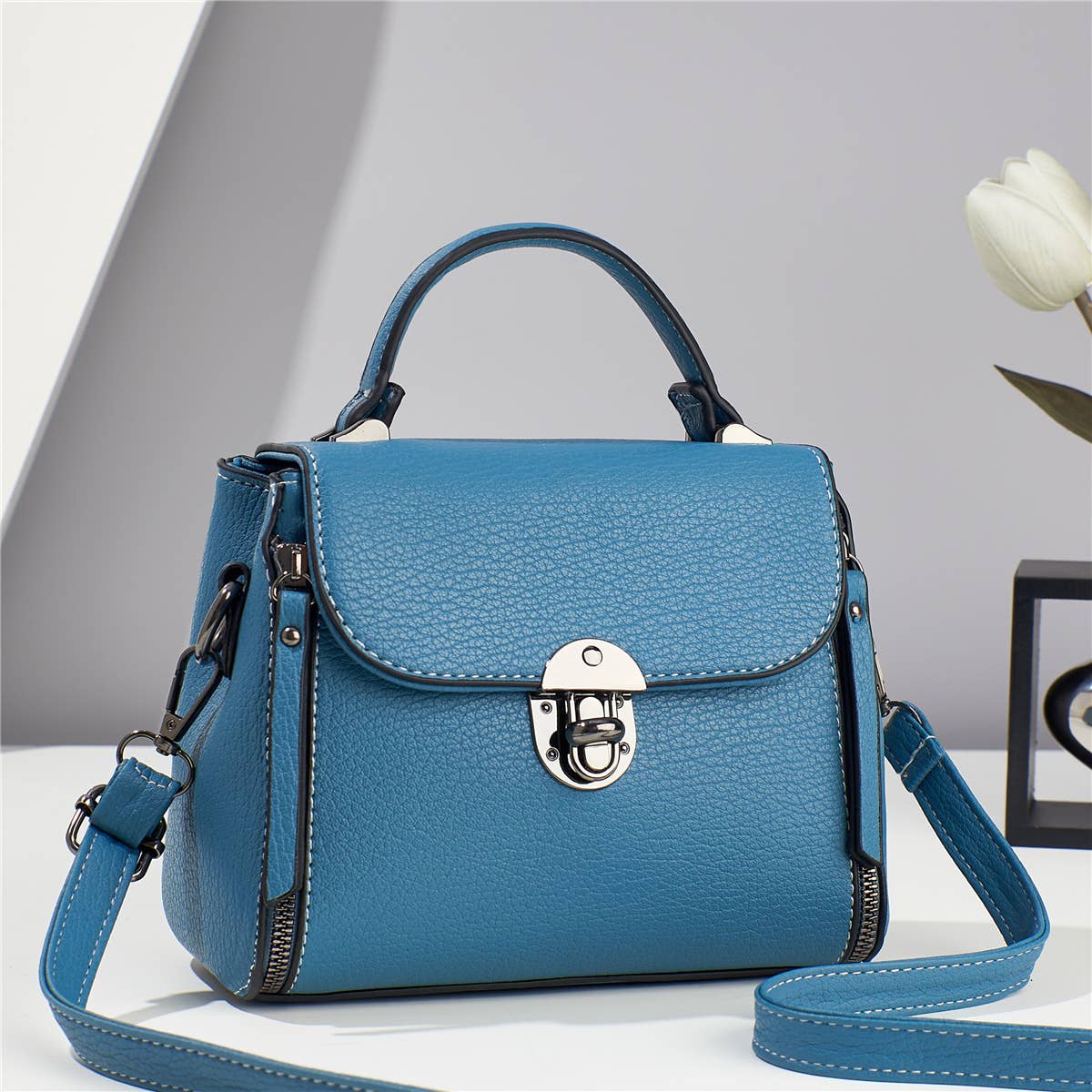Small Front Clasp Open Top Handle Bag Shoulder Bag -MX47: White