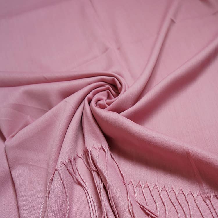 London Scarves - Plain cotton blend pashmina with tassels: Peach A29