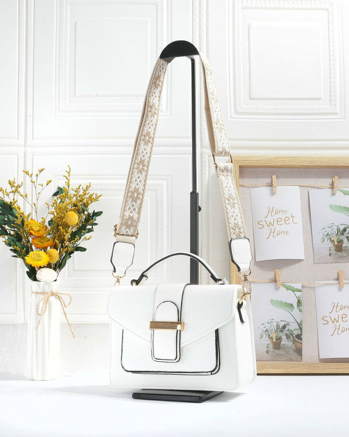 Crossbody/Grab bag with pocket on the front and buckle: White