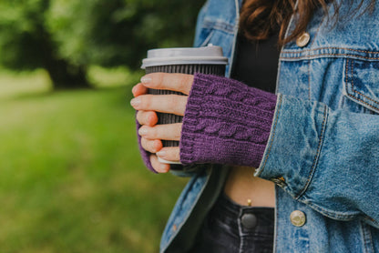 Jess & Lou - Cosy Fingerless Cable Knit Gloves – Warm & Stylish : Purple