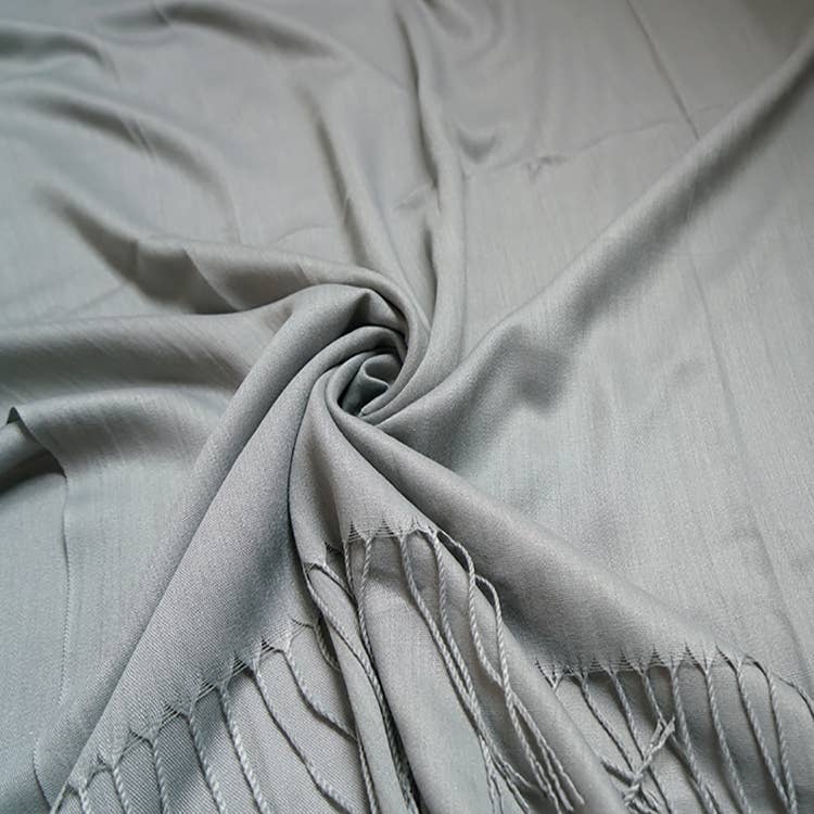 London Scarves - Plain cotton blend pashmina with tassels: Black A16