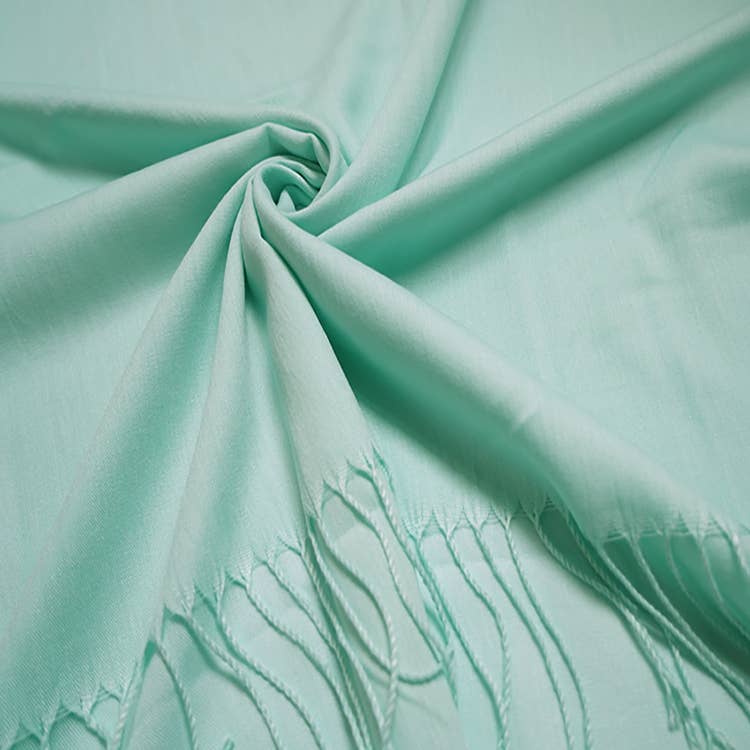 London Scarves - Plain cotton blend pashmina with tassels: Peach A29